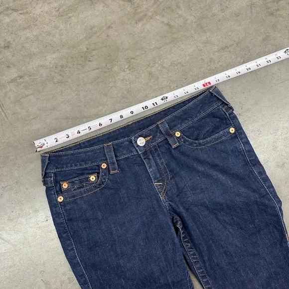 True Religion Studded Horseshoe Straight Leg Dark Wash Jeans Women's 32x30 - Picture 2 of 9